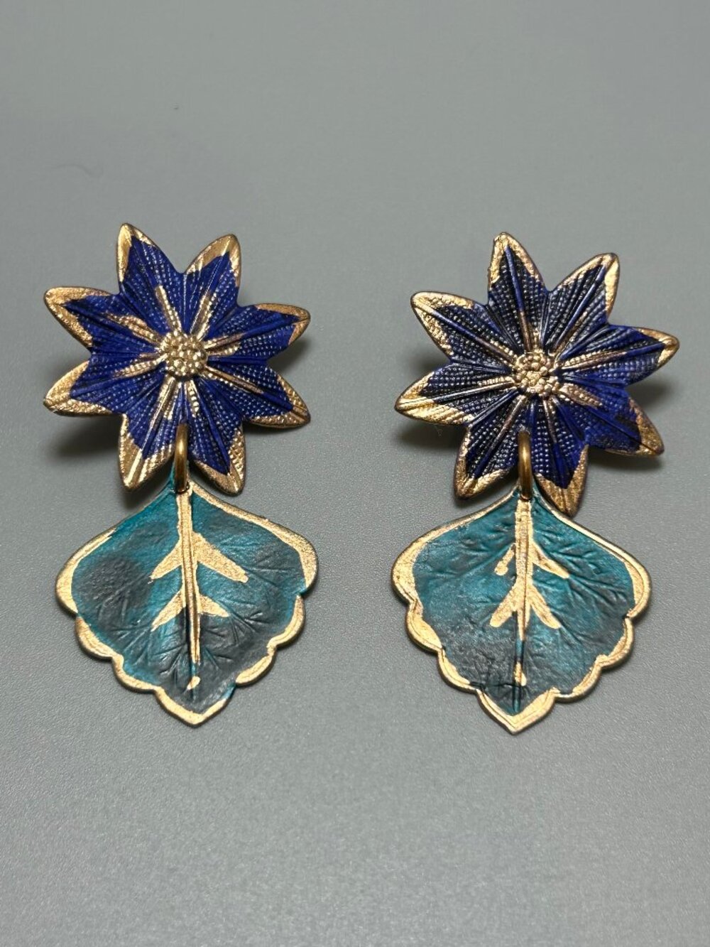 VINTAGE We Dream in Colour Night Bloom earrings